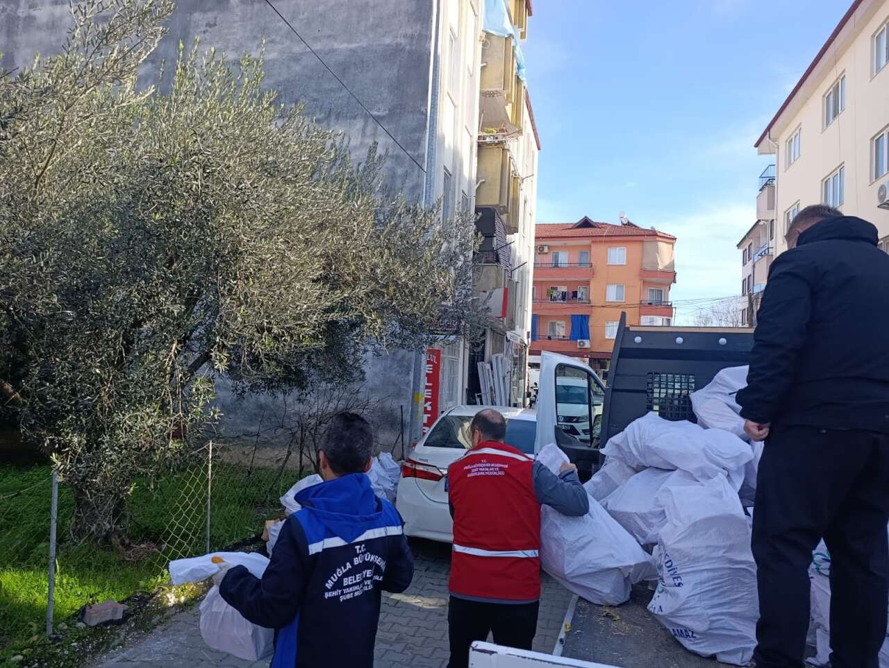 Büyükşehir Belediyesi’nden Soğuk Günlerde Isınma Yardımı 1